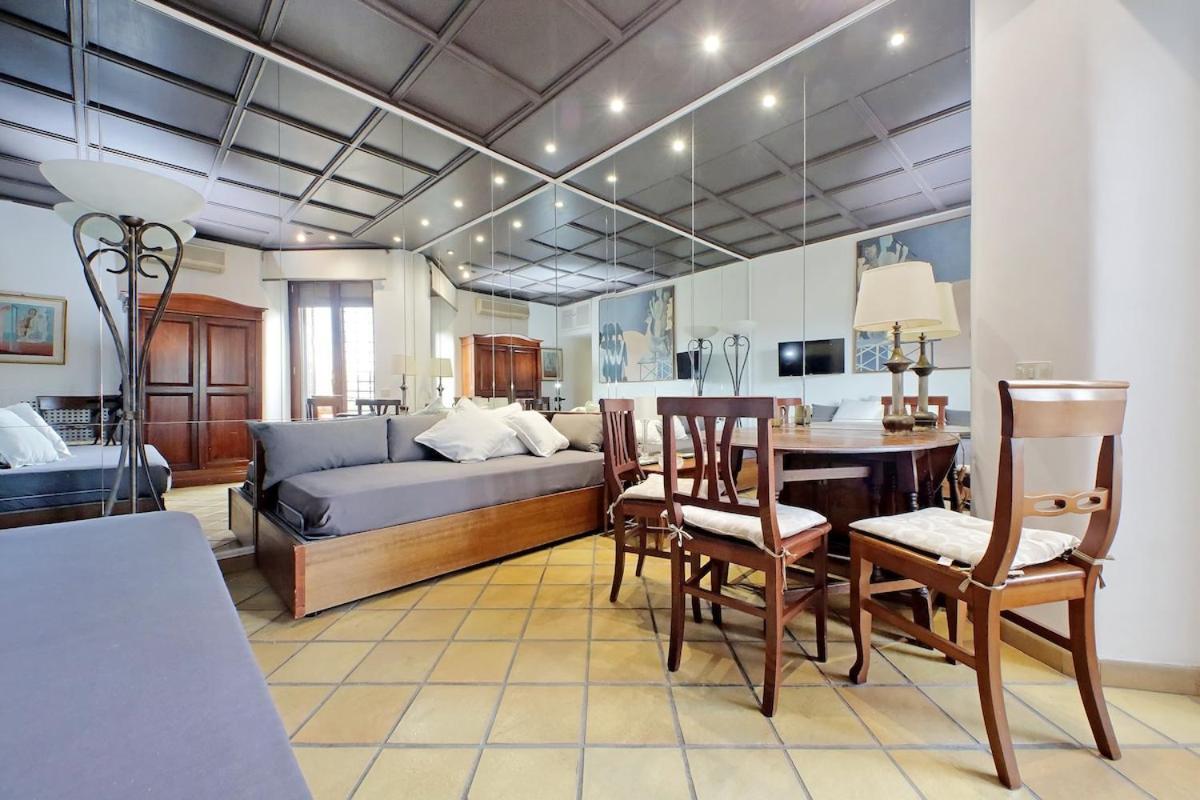 Near Vatican Museum 8 Minutes To Piazza Di Spagna Apartment