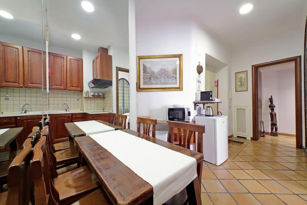 Near Vatican Museum 8 Minutes To Piazza Di Spagna Rom