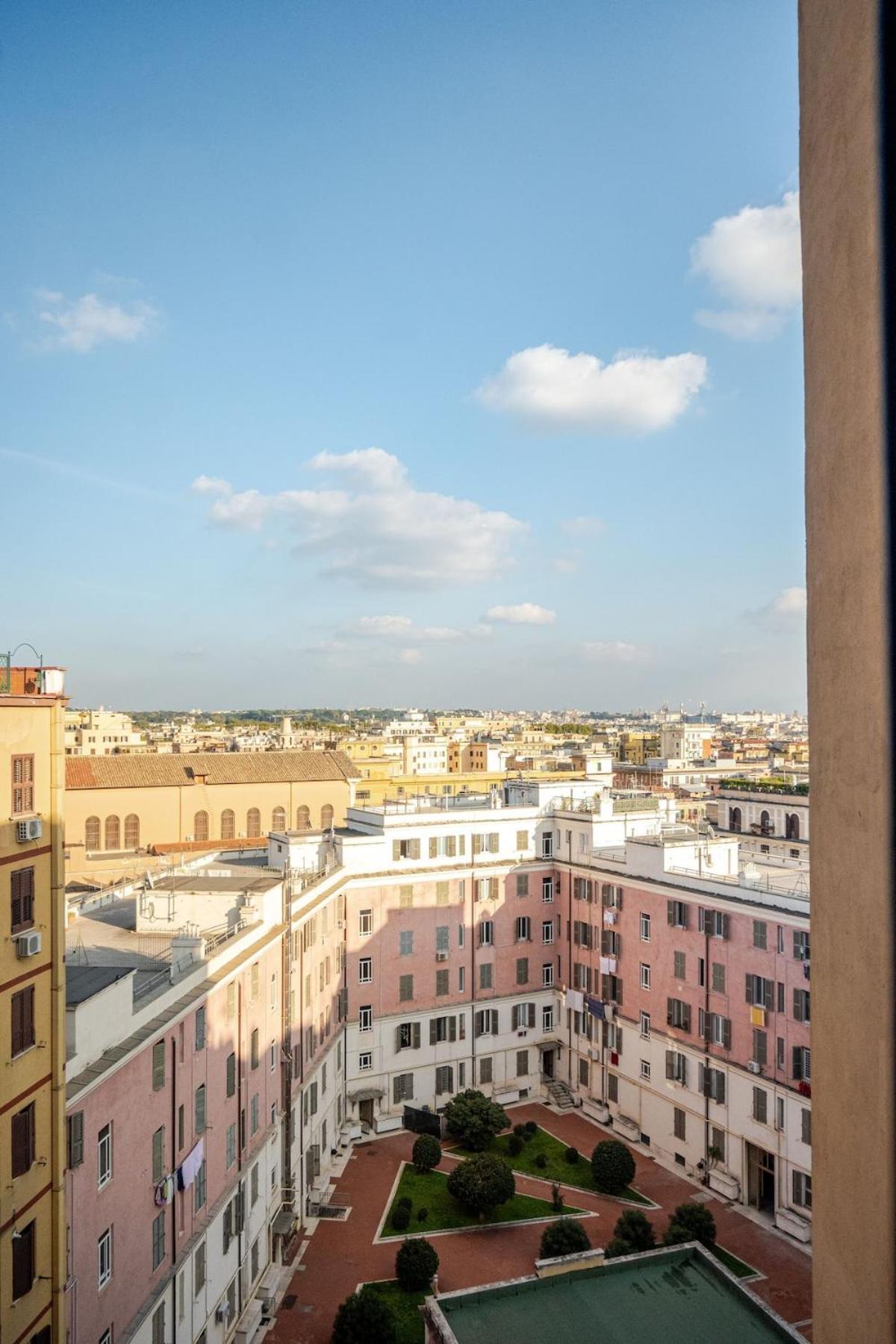 Near Vatican Museum 8 Minutes To Piazza Di Spagna Rom